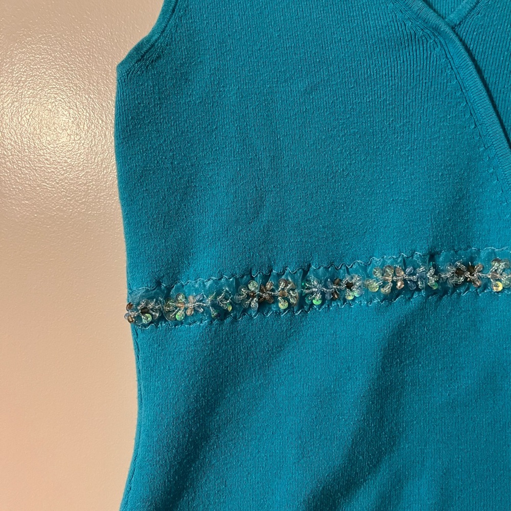 Vintage Blue Sleeveless Top with GORGEOUS waist detail - Picture 4 of 7